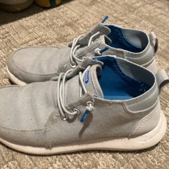 Reef slip on mid high shoes. Very comfortable. - Picture 4 of 4